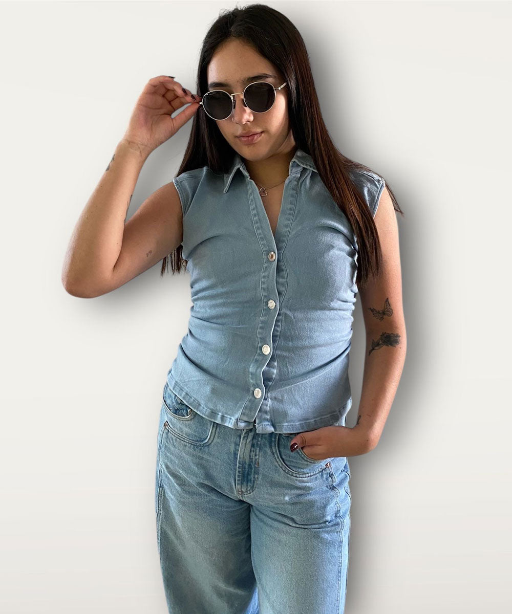 Blusa mezclilla manga corta/botones